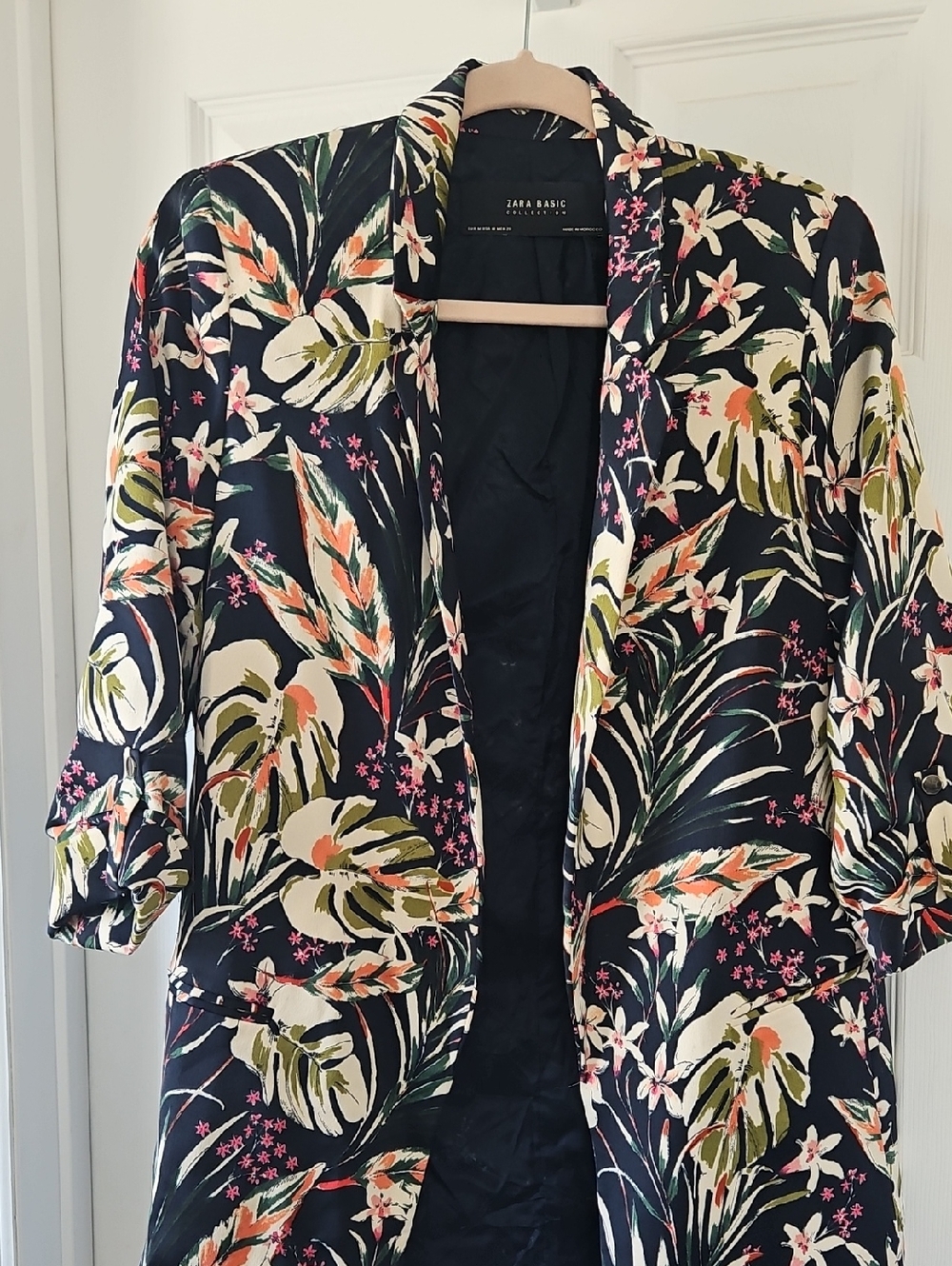 Zara Black Floral-Print Tailored Blazer